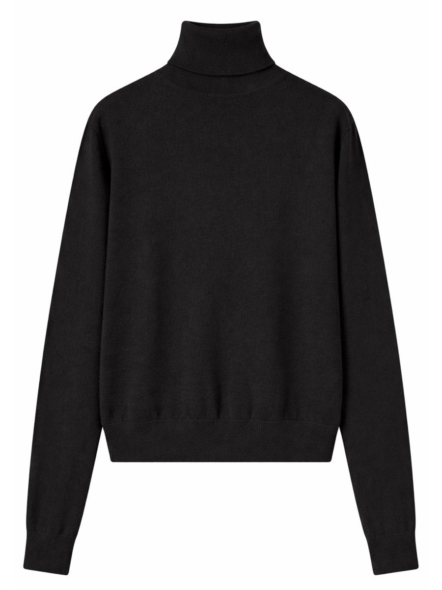 WOOL TURTLENECK WITH EMBROIDERY 3
