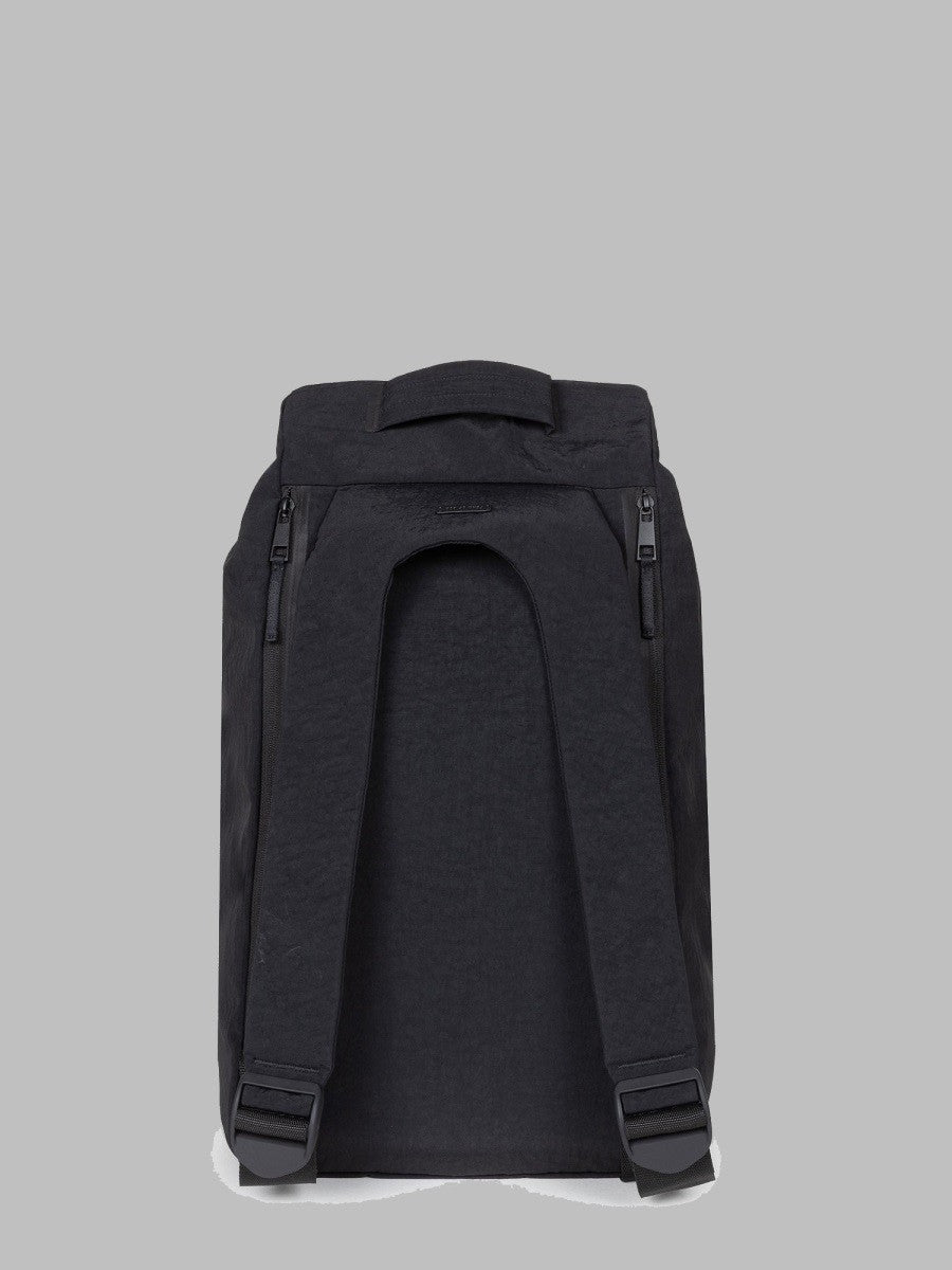 Zaino "Essentials" 2
