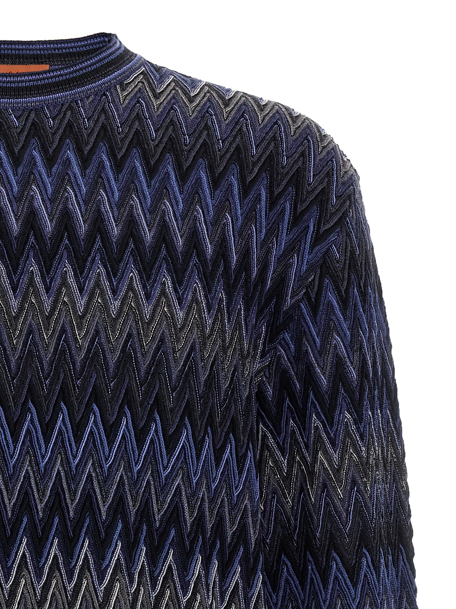 Zigzag pattern sweater 3