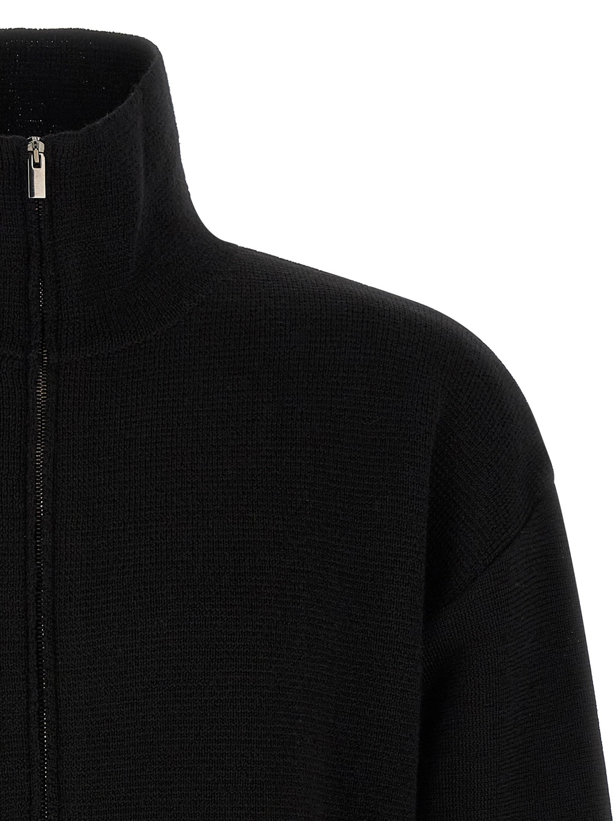 Zip sweater 3