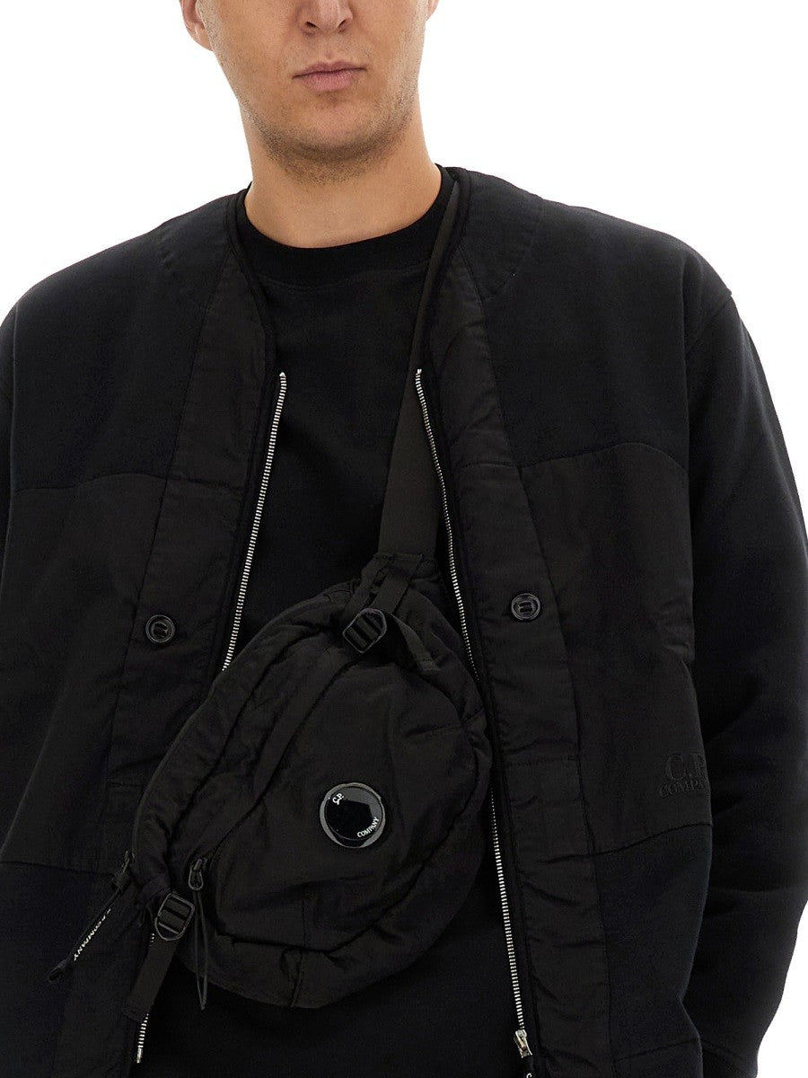 ZIP SWEATSHIRT. 4